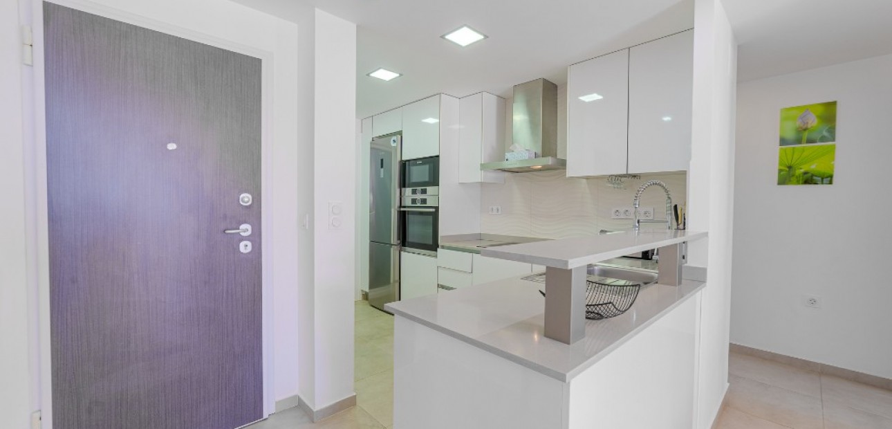 Venta - Apartamento / piso -
Punta Prima