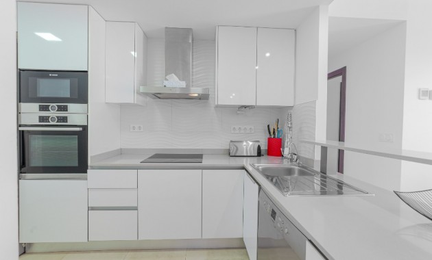 Venta - Apartamento / piso -
Punta Prima