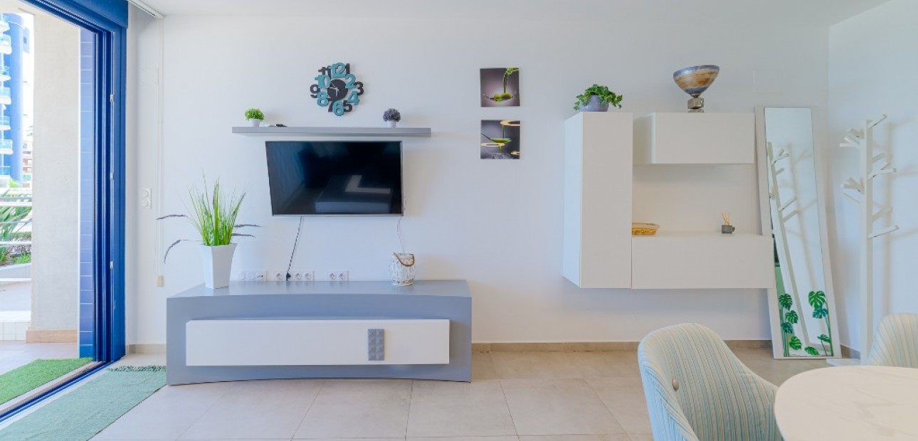 Venta - Apartamento / piso -
Punta Prima