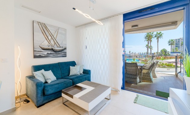 Venta - Apartamento / piso -
Punta Prima