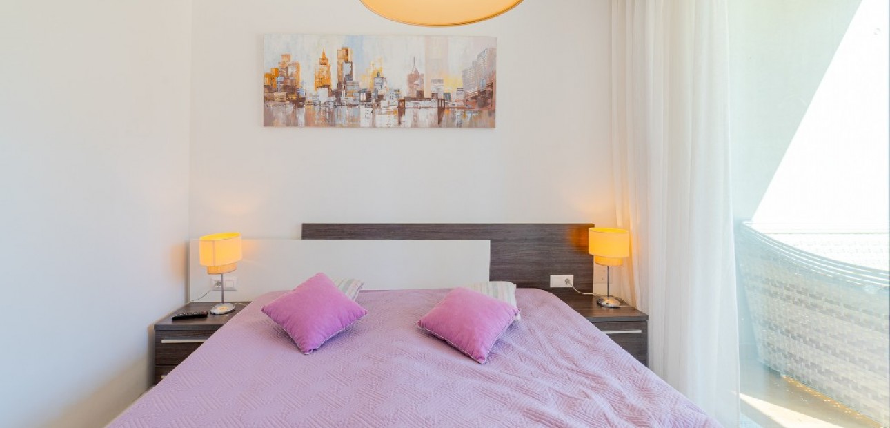 Venta - Apartamento / piso -
Punta Prima