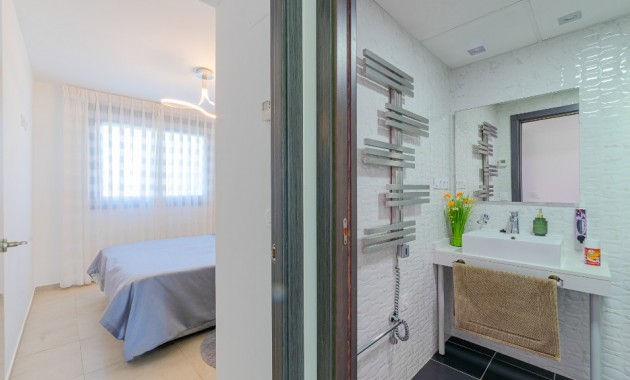 Venta - Apartamento / piso -
Punta Prima