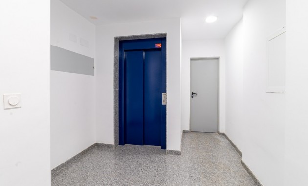 Venta - Apartamento / piso -
Punta Prima