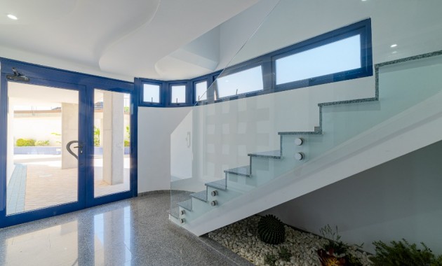 Venta - Apartamento / piso -
Punta Prima