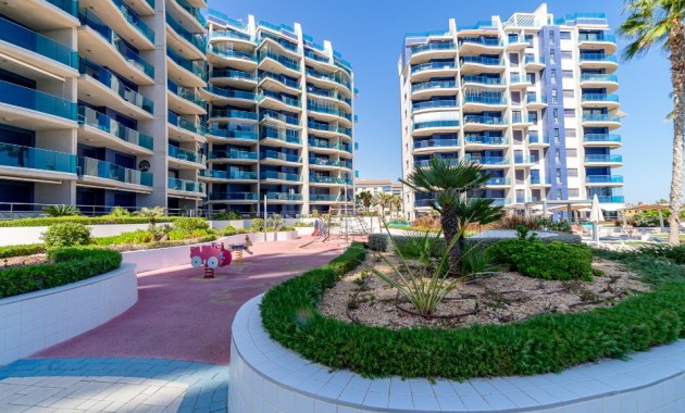 Venta - Apartamento / piso -
Punta Prima