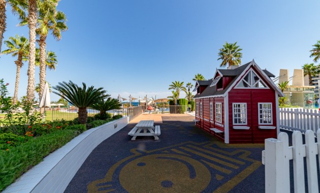 Venta - Apartamento / piso -
Punta Prima