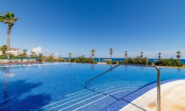 Venta - Apartamento / piso -
Punta Prima