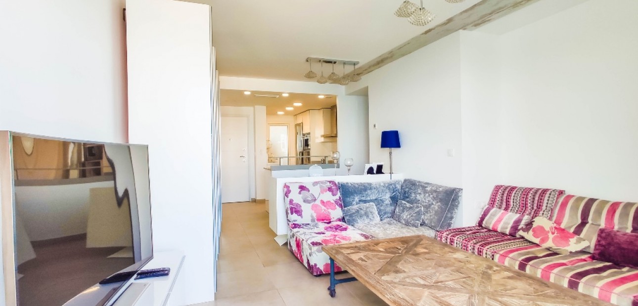 Venta - Apartamento / piso -
Punta Prima