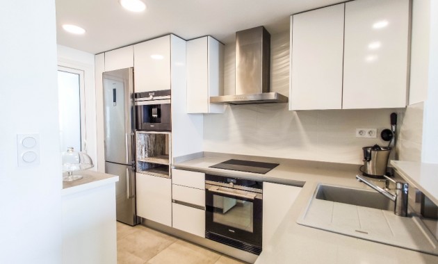 Venta - Apartamento / piso -
Punta Prima