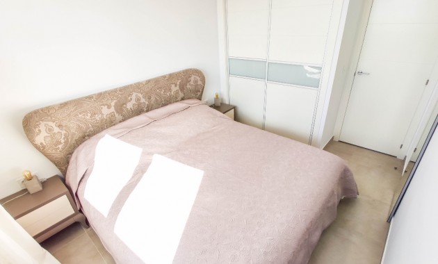 Venta - Apartamento / piso -
Punta Prima