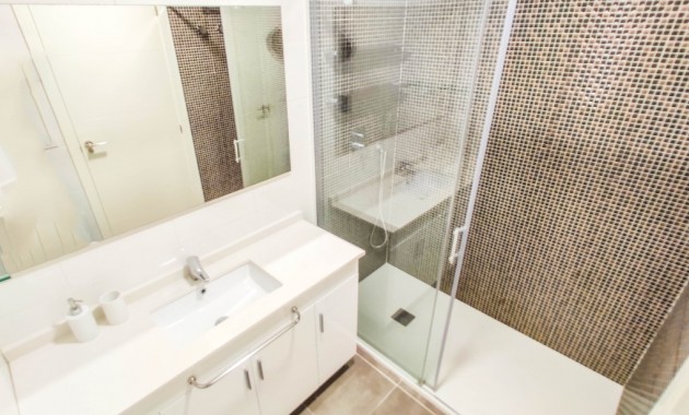 Venta - Apartamento / piso -
Punta Prima