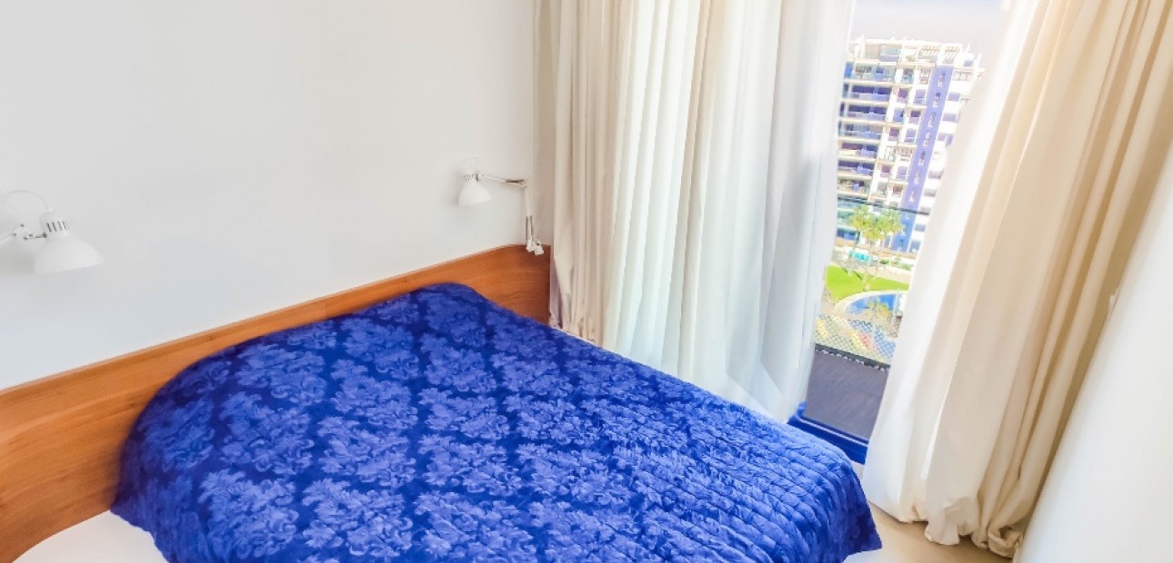 Venta - Apartamento / piso -
Punta Prima