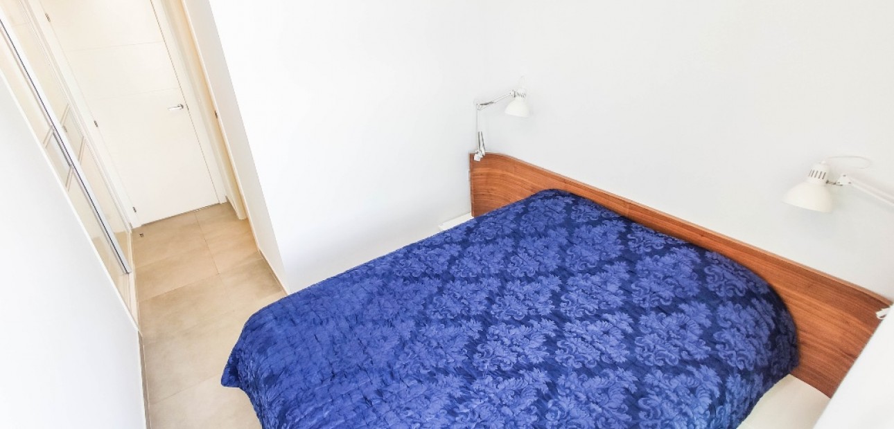 Venta - Apartamento / piso -
Punta Prima