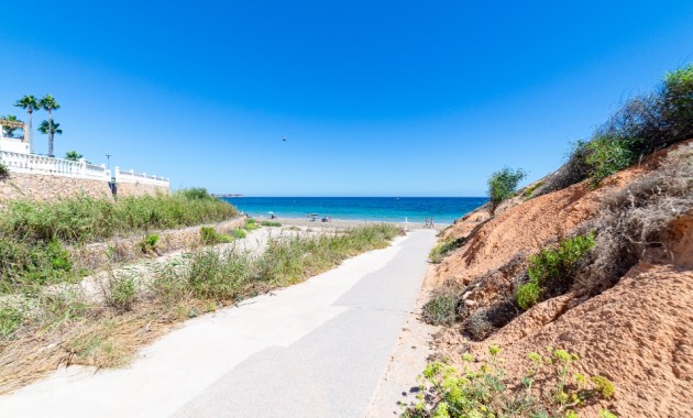 Herverkoop - Villa -
Campoamor