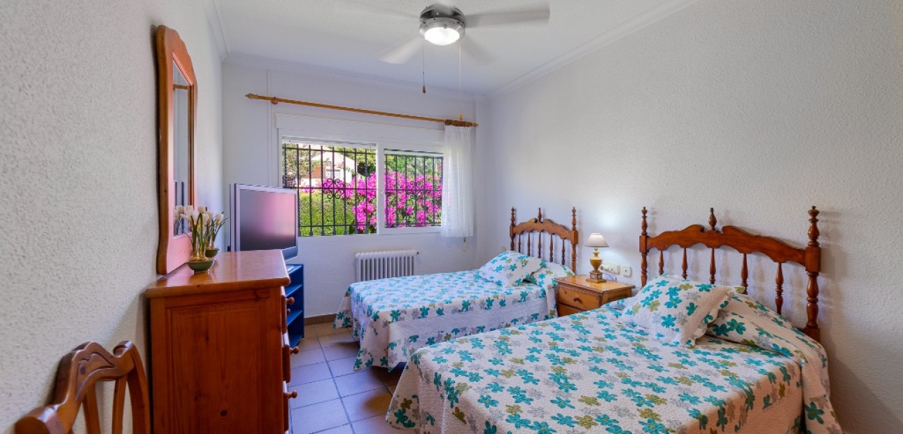 Herverkoop - Villa -
Campoamor