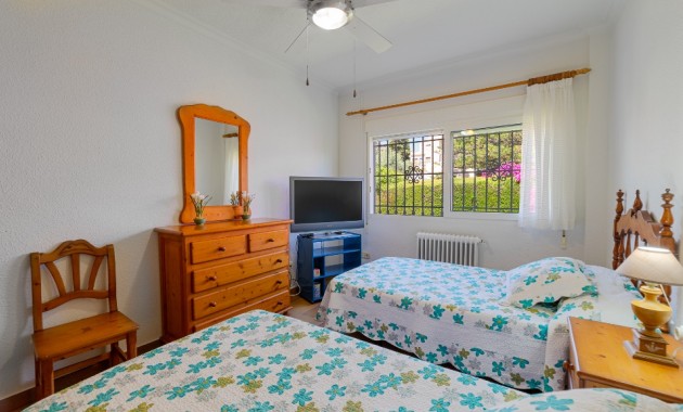 Herverkoop - Villa -
Campoamor