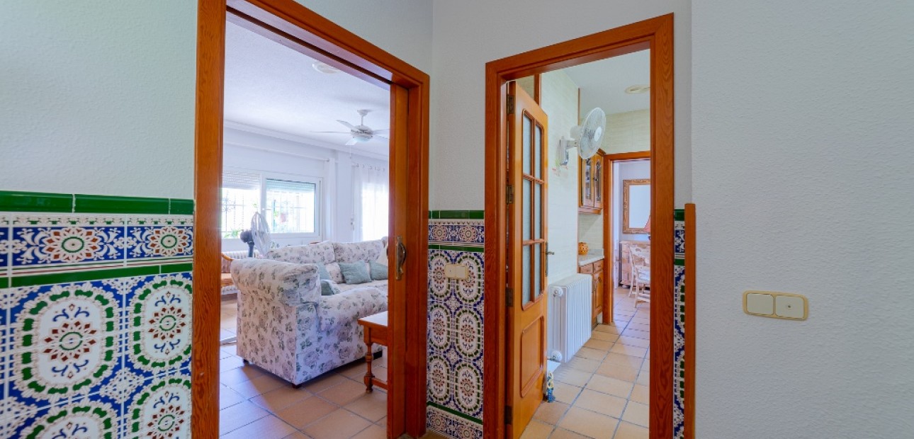 Herverkoop - Villa -
Campoamor