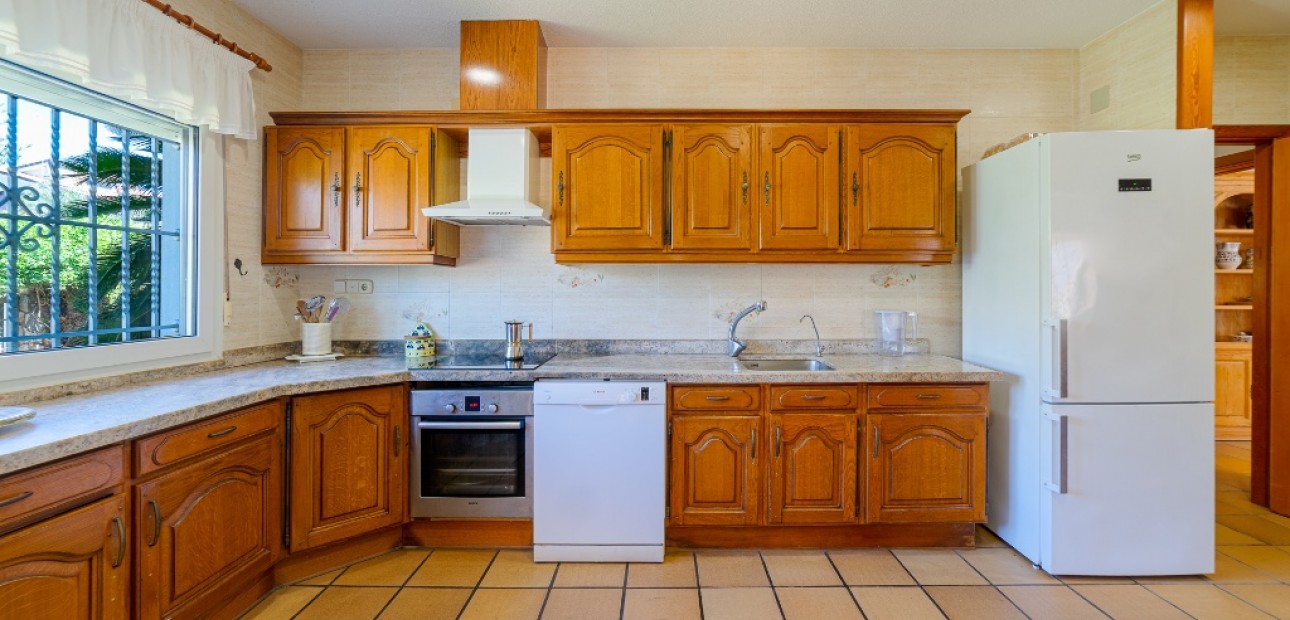 Herverkoop - Villa -
Campoamor