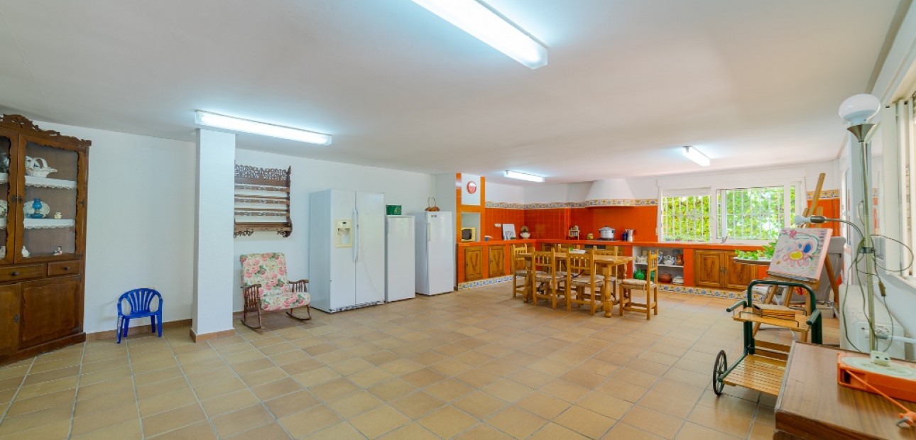 Herverkoop - Villa -
Campoamor