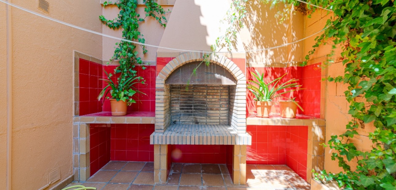 Herverkoop - Villa -
Campoamor