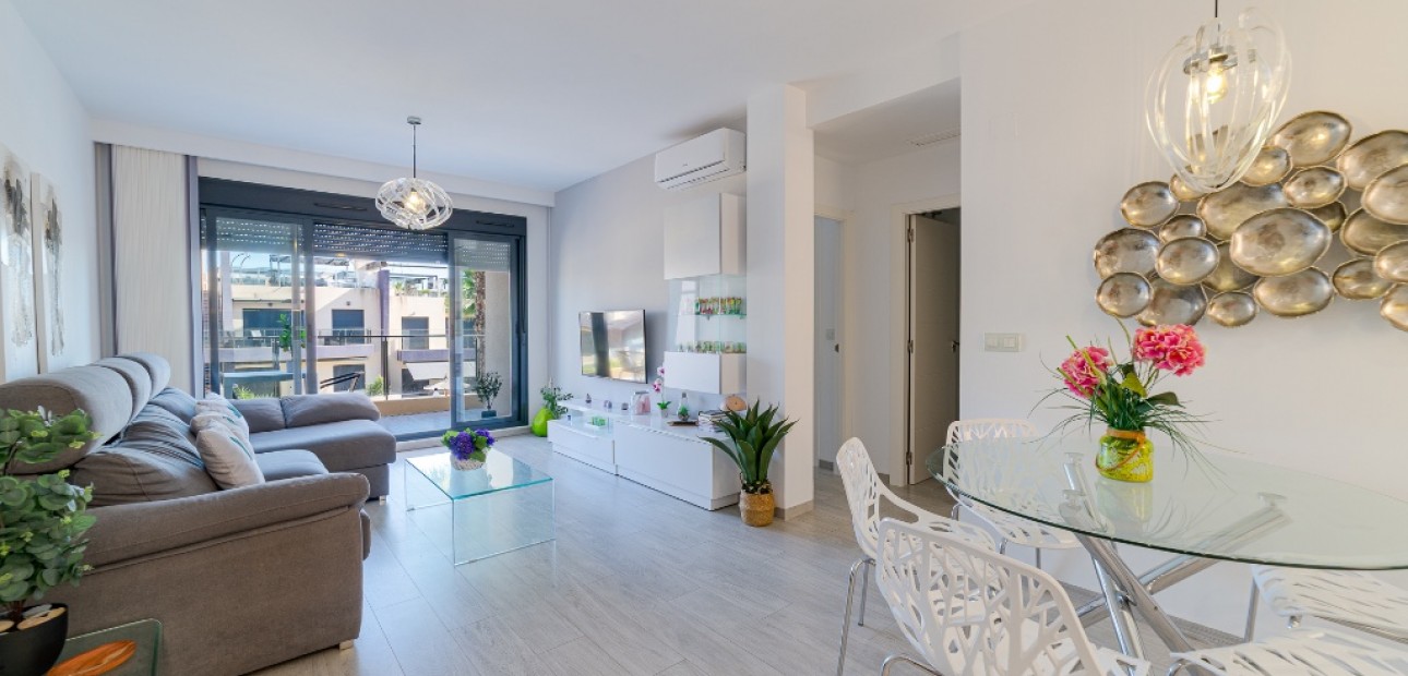 Venta - Apartamento / piso -
Mil Palmeras