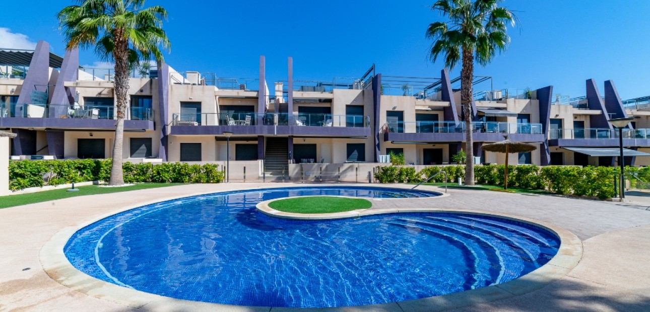 Venta - Apartamento / piso -
Mil Palmeras