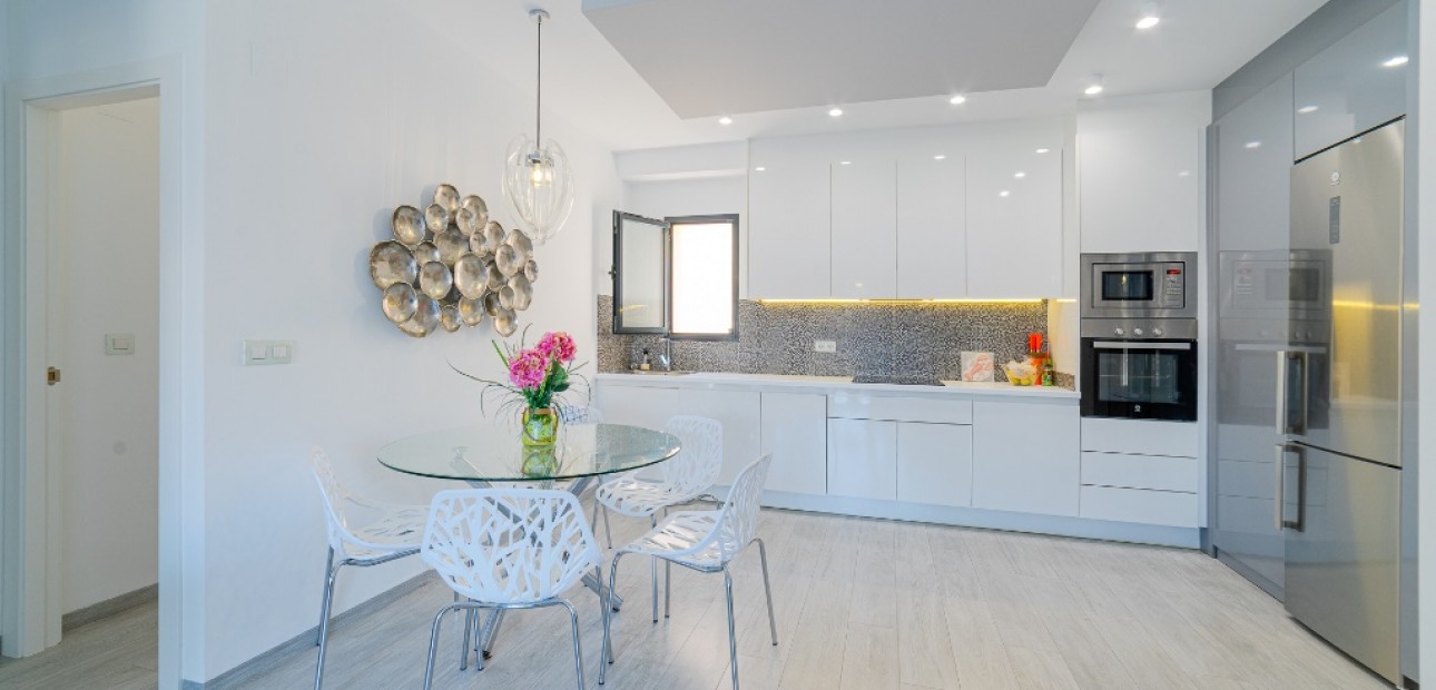 Venta - Apartamento / piso -
Mil Palmeras