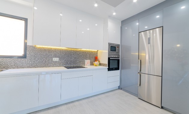 Venta - Apartamento / piso -
Mil Palmeras