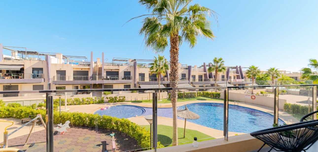 Venta - Apartamento / piso -
Mil Palmeras