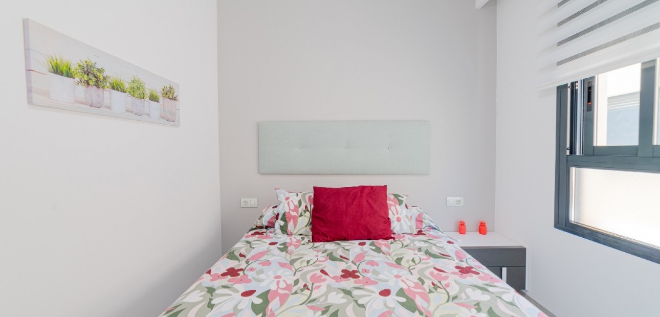 Venta - Apartamento / piso -
Mil Palmeras