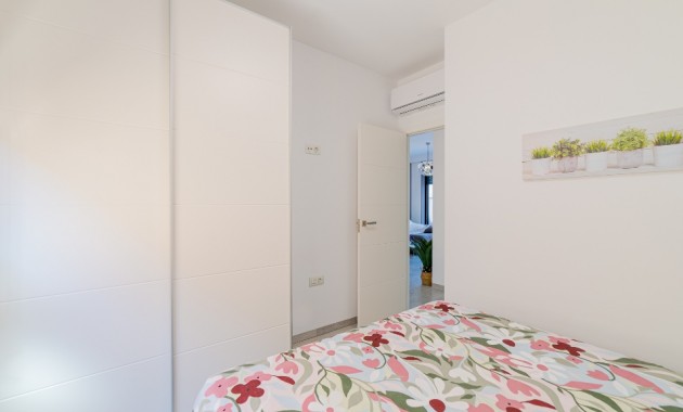 Venta - Apartamento / piso -
Mil Palmeras
