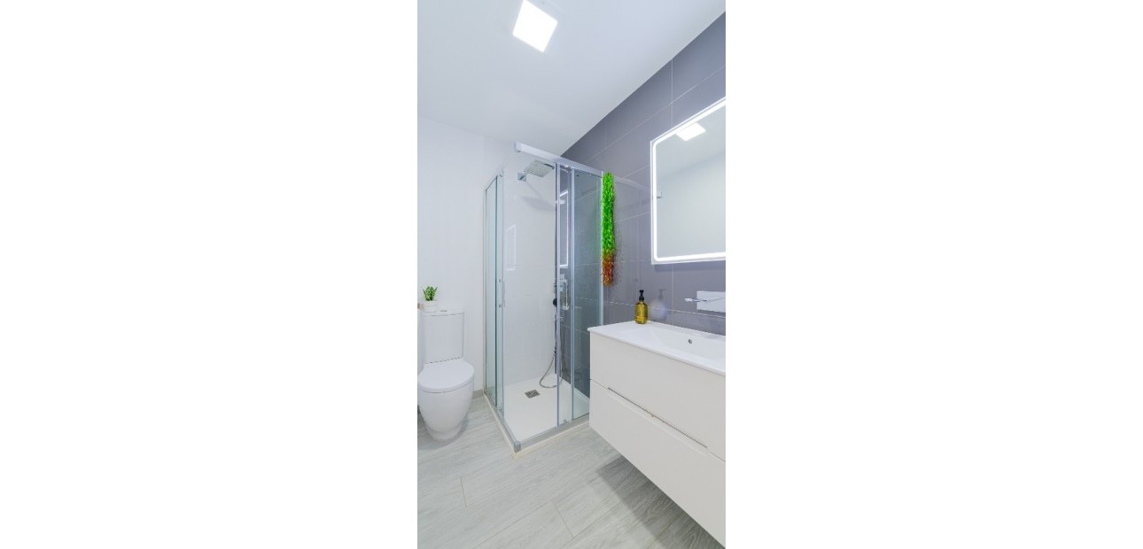 Venta - Apartamento / piso -
Mil Palmeras