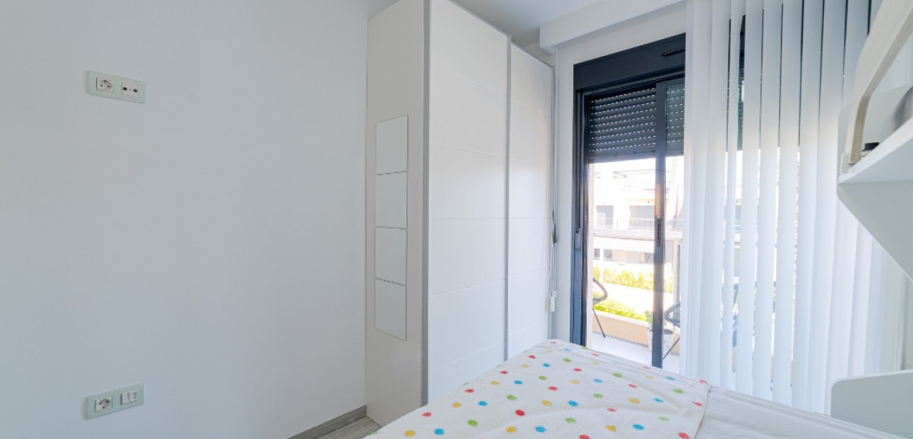 Venta - Apartamento / piso -
Mil Palmeras