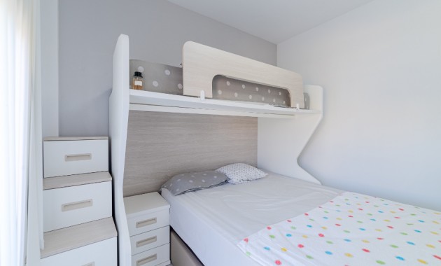 Venta - Apartamento / piso -
Mil Palmeras