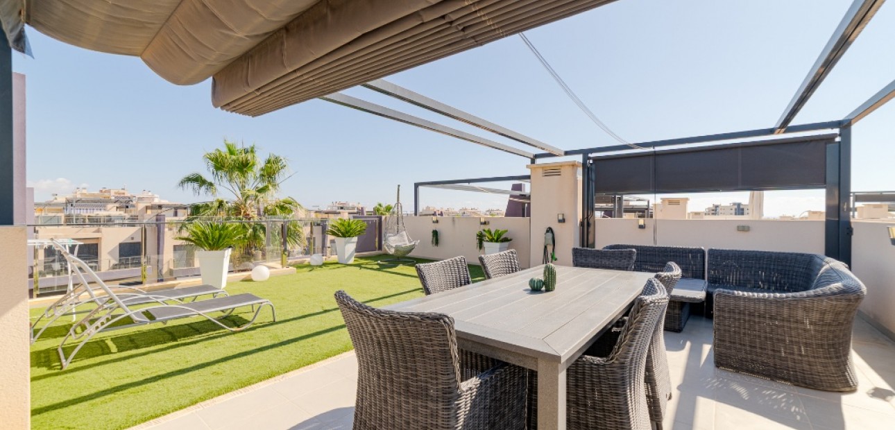 Venta - Apartamento / piso -
Mil Palmeras