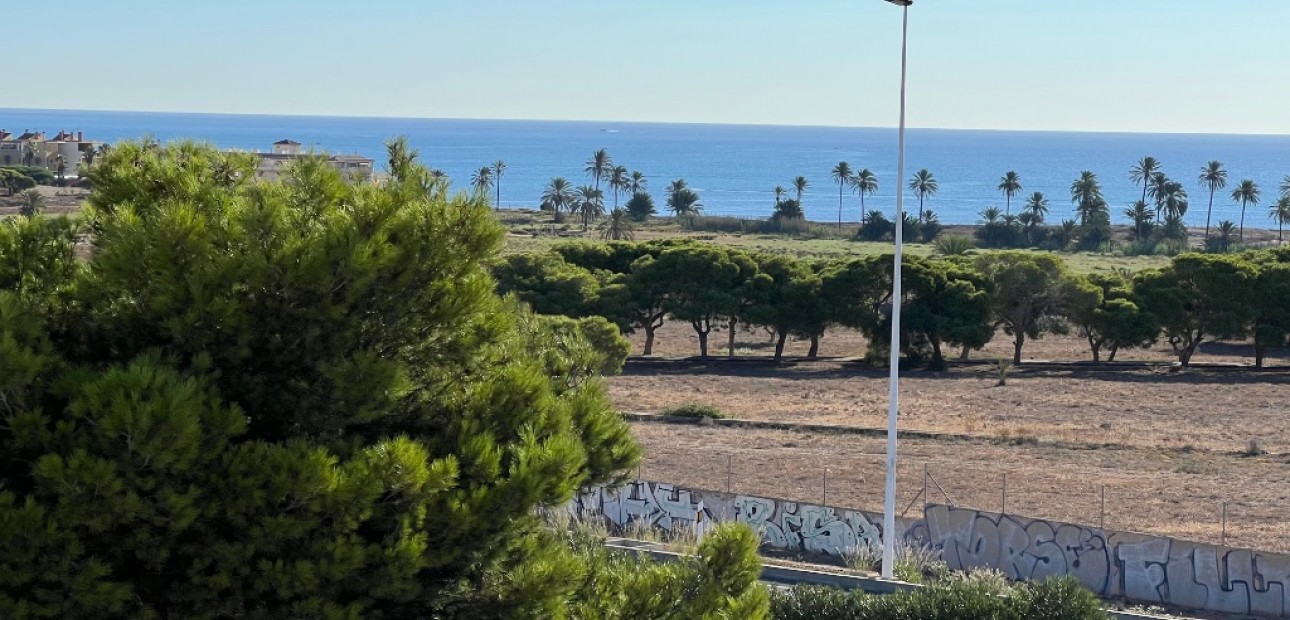 Sale - Townhouse -
Los Altos