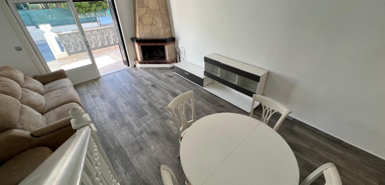 Sale - Townhouse -
Los Altos