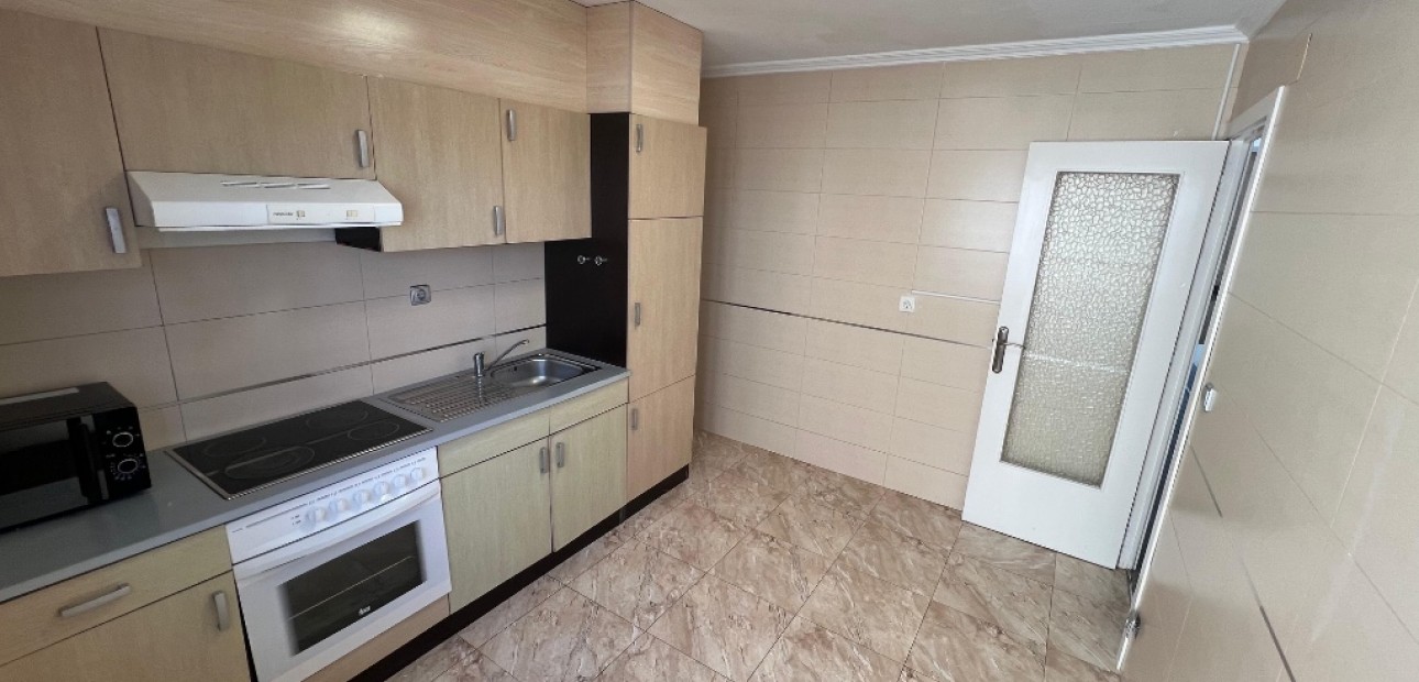 Sale - Townhouse -
Los Altos