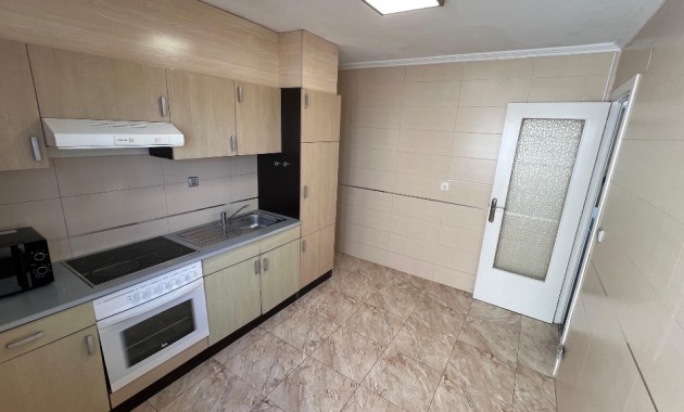 Sale - Townhouse -
Los Altos