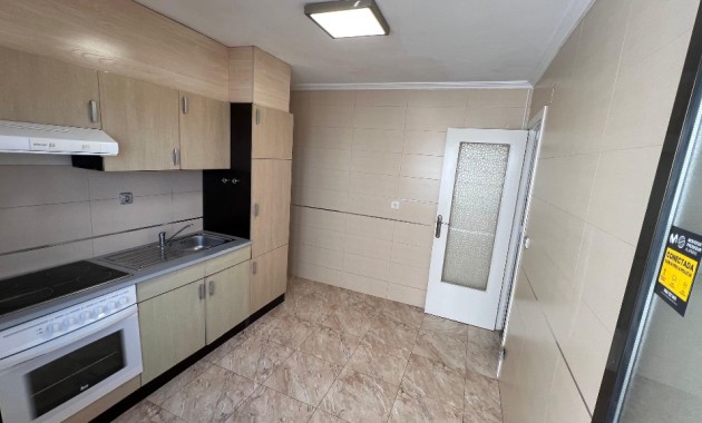 Sale - Townhouse -
Los Altos