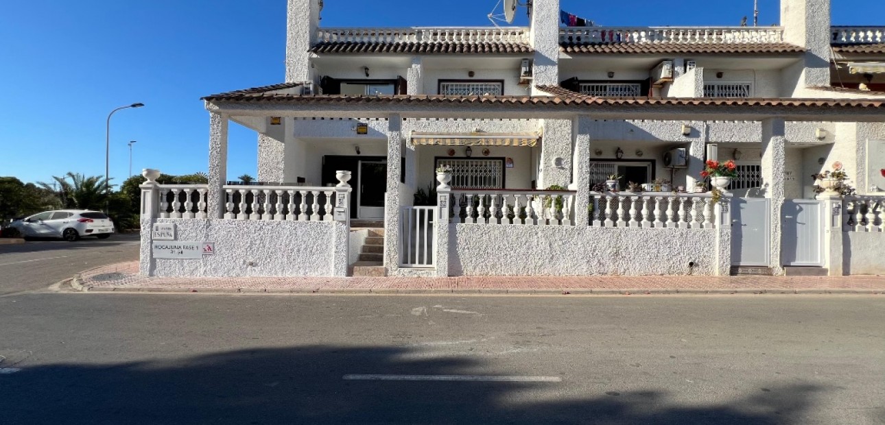 Sale - Townhouse -
Los Altos