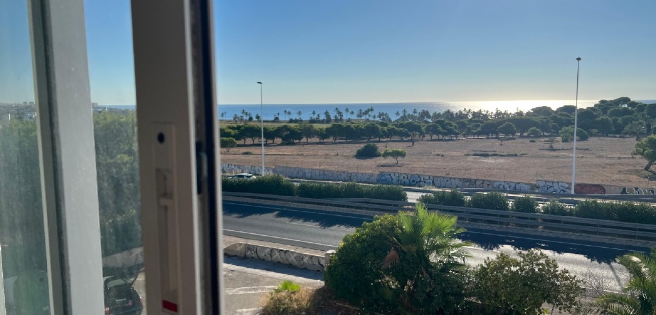 Sale - Townhouse -
Los Altos