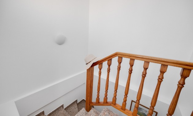 Herverkoop - Herenhuis -
Punta Prima