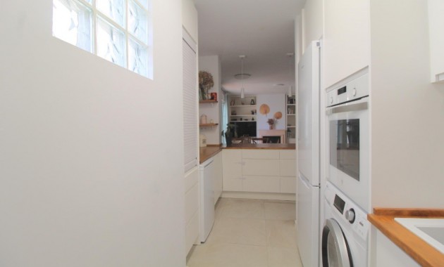 Herverkoop - Appartement / flat -
Torrevieja - La veleta