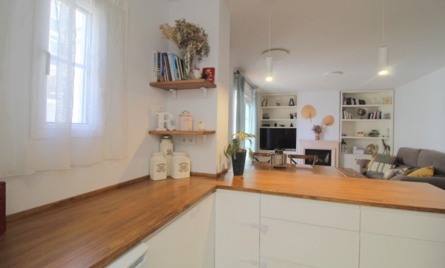 Herverkoop - Appartement / flat -
Torrevieja - La veleta