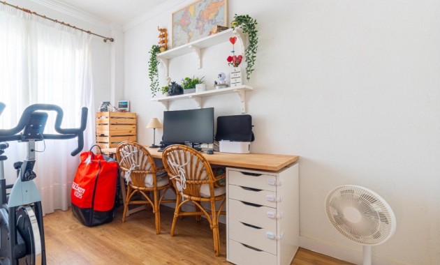 Herverkoop - Appartement / flat -
Torrevieja - La veleta