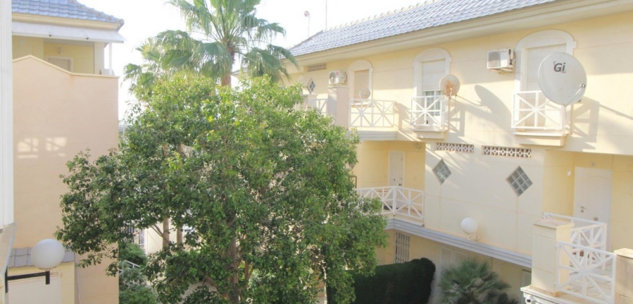Herverkoop - Appartement / flat -
Torrevieja - La veleta