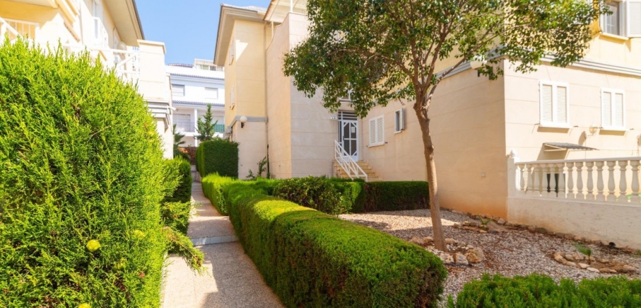 Herverkoop - Appartement / flat -
Torrevieja - La veleta