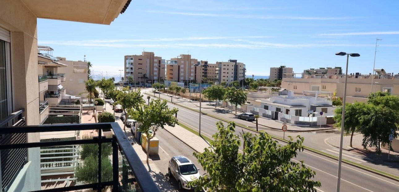 Herverkoop - Appartement / flat -
Mil Palmeras