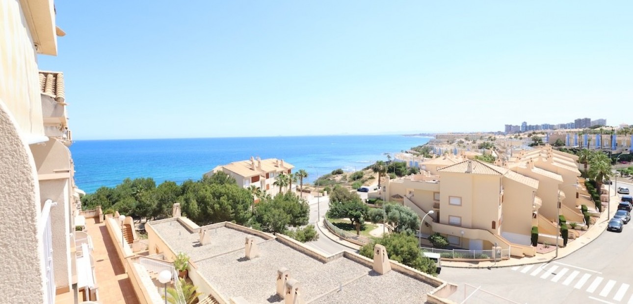 Sale - Apartment / flat -
Costa Blanca - Orihuela Costa